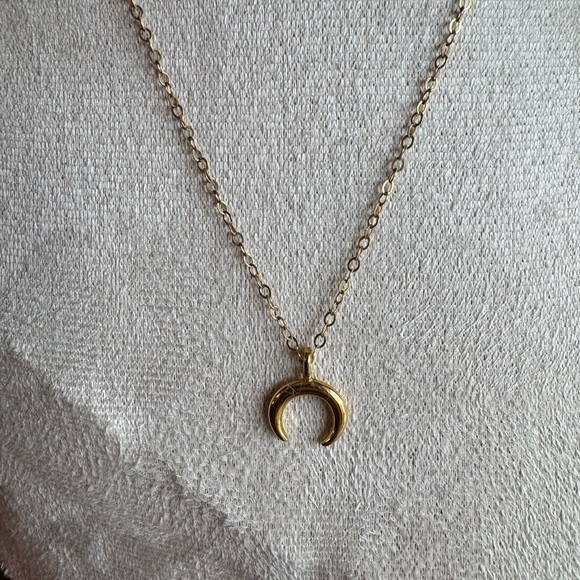 Gold Crescent Pendant Necklace - Picture 1 of 4